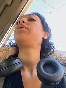 starrynikki online show from January 13, 2025, 5:33 pm