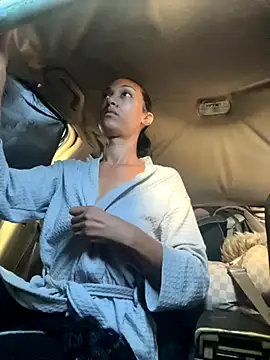 starrynikki online show from September 29, 2025, 3:06 pm