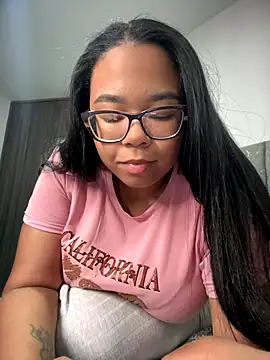 XMara online show from October 28, 2025, 6:54 pm