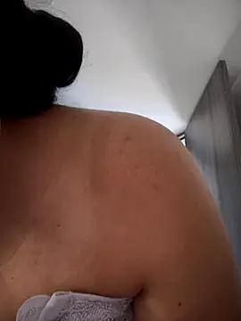 XMara online show from November 19, 2025, 6:08 pm