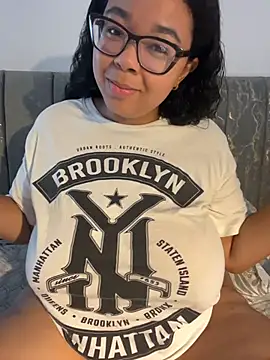 XMara online show from March 29, 2026, 8:42 pm