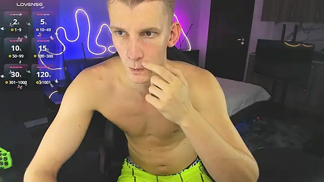 Brad Maloney online show from October 27, 2025, 8:02 pm