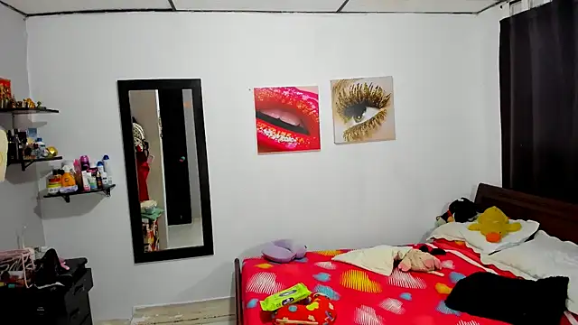 Snapshot of aleziiacam chatting on October 2, 2025, 6:53 am aleziiacam online show from October 2, 2025, 6:53 am