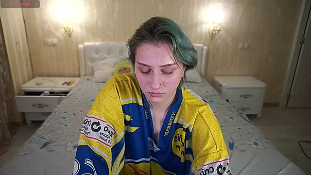 Snapshot of LunaaMayy chatting on January 8, 2026, 2:08 pm LunaaMayy online show from January 8, 2026, 2:08 pm