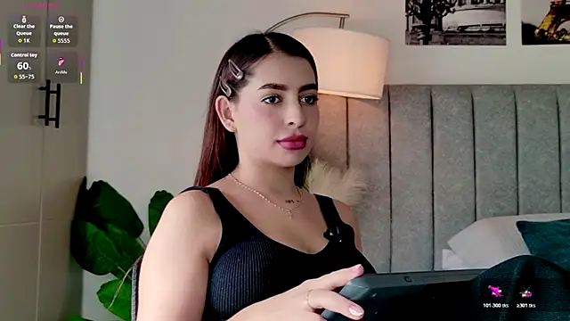 caralella online show from March 18, 2026, 8:34 pm