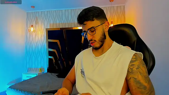 Liam Kleiin online show from December 15, 2025, 11:25 am