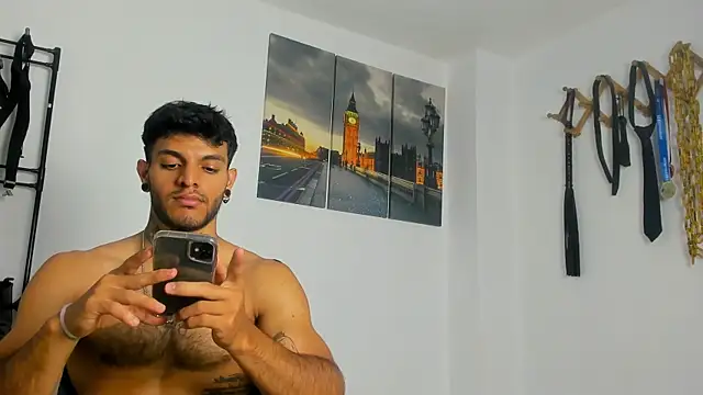 JuanBlade online show from October 24, 2025, 2:13 pm