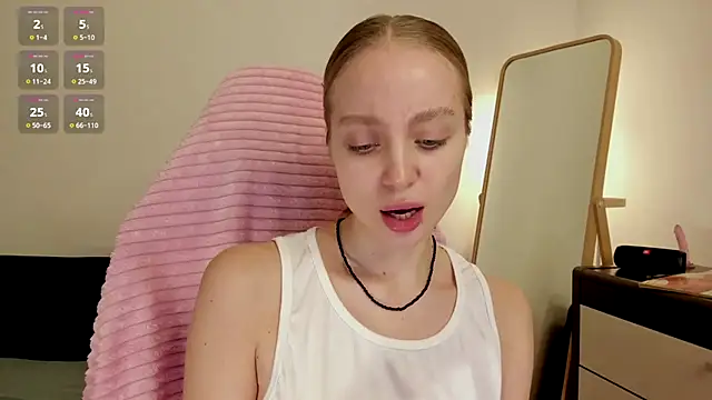 Snapshot of _LISA_BABYMETAL_ chatting on December 8, 2024, 12:19 pm LISA BABYMETAL online show from December 8, 2024, 12:19 pm