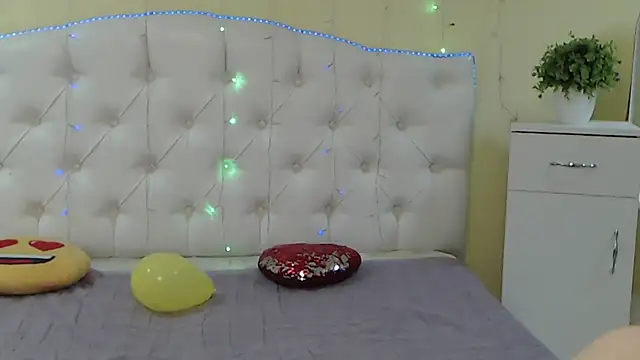 TinaRedly online show from January 20, 2025, 9:53 pm