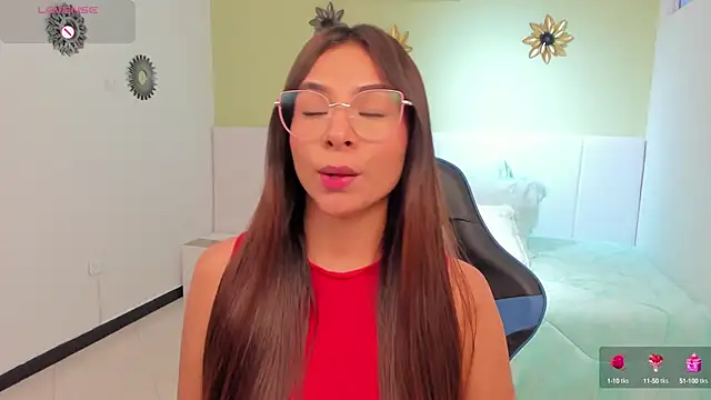 amira cute2 online show from February 19, 2025, 3:38 pm