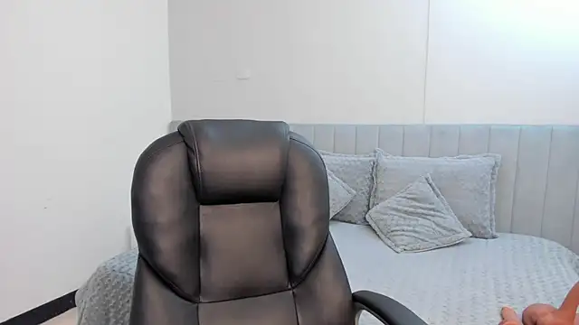 amira cute2 online show from March 19, 2025, 9:38 am