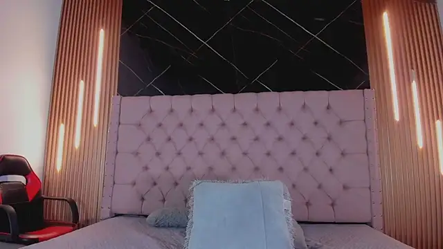 AinaPink online show from September 18, 2025, 10:28 am