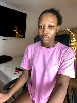 kellya  online show from November 5, 2025, 11:27 pm