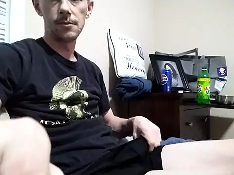 Snapshot of elmerfuddin87 chatting on March 20, 2025, 6:08 am elmerfuddin87 online show from March 20, 2025, 6:08 am