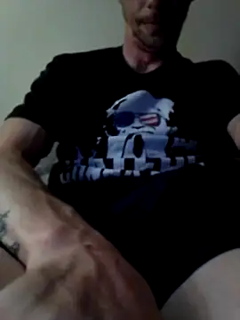 Snapshot of elmerfuddin87 chatting on September 18, 2025, 6:37 am elmerfuddin87 online show from September 18, 2025, 6:37 am