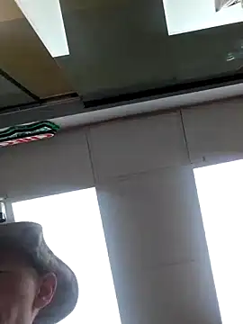 Snapshot of elmerfuddin87 chatting on October 6, 2025, 2:20 am elmerfuddin87 online show from October 6, 2025, 2:20 am