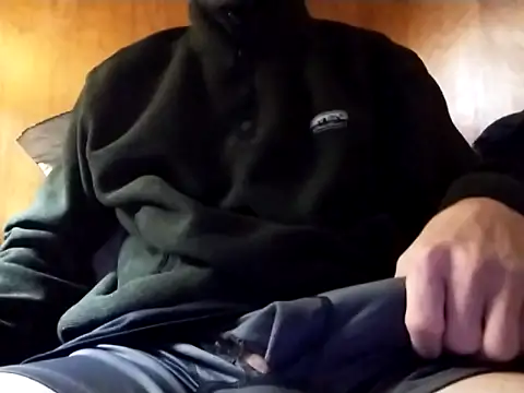 Snapshot of elmerfuddin87 chatting on December 16, 2025, 8:36 pm elmerfuddin87 online show from December 16, 2025, 8:36 pm