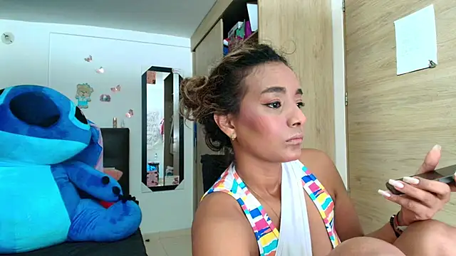 megan collins96 online show from April 18, 2026, 9:48 pm