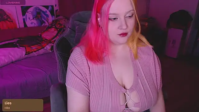 Snapshot of lissamuff chatting on April 21, 2026, 4:01 pm lissamuff online show from April 21, 2026, 4:01 pm