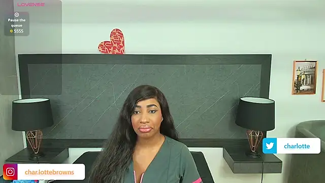 Snapshot of charlottebrowns_ chatting on January 18, 2025, 12:36 pm charlottebrowns  online show from January 18, 2025, 12:36 pm