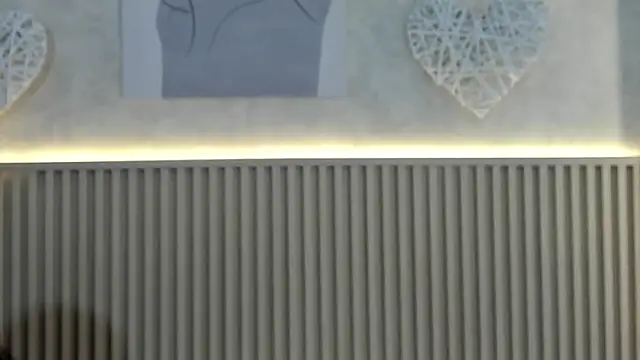 charlottebrowns  online show from February 26, 2026, 12:15 pm