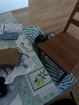 maleesa online show from November 3, 2025, 2:18 pm