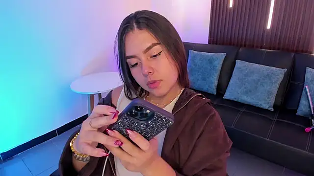 ArianaBaker online show from December 14, 2025, 3:39 pm