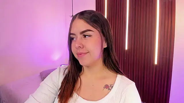 ArianaBaker online show from June 5, 2026, 12:33 pm