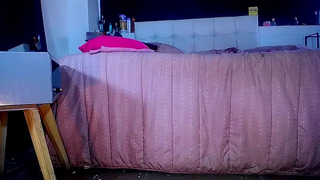 bellatrixx 69 online show from October 9, 2025, 11:30 am