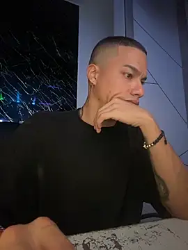 Osiiriis online show from January 31, 2025, 10:10 pm