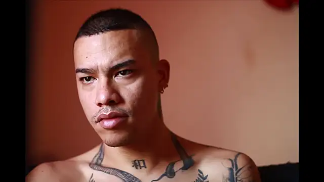 Osiiriis online show from March 8, 2025, 6:37 pm