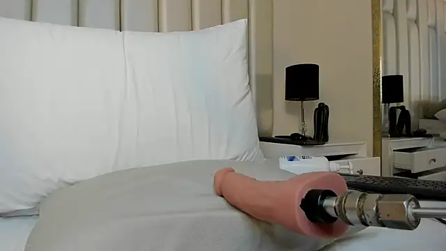 samantaramoos online show from November 6, 2025, 2:34 am