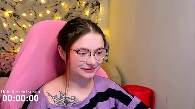 Snapshot of me__hanna chatting on January 21, 2025, 1:39 am me  hanna online show from January 21, 2025, 1:39 am