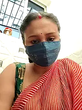 Snapshot of Archna-ji chatting on January 7, 2025, 5:12 am Archna-ji online show from January 7, 2025, 5:12 am