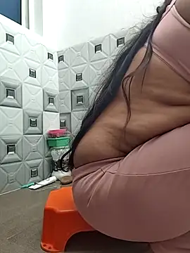 Snapshot of Archna-ji chatting on December 16, 2025, 6:18 am Archna-ji online show from December 16, 2025, 6:18 am