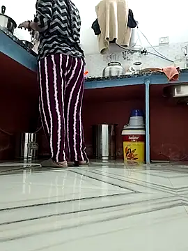 Snapshot of Archna-ji chatting on January 9, 2026, 1:19 am Archna-ji online show from January 9, 2026, 1:19 am