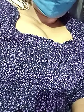 Snapshot of Archna-ji chatting on January 13, 2026, 5:40 pm Archna-ji online show from January 13, 2026, 5:40 pm