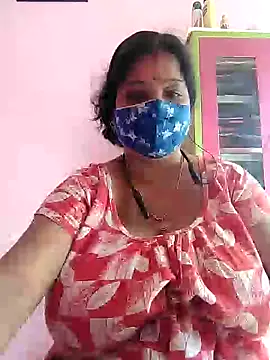 Snapshot of Kayra_34 chatting on February 9, 2025, 7:38 am Kayra 34 online show from February 9, 2025, 7:38 am