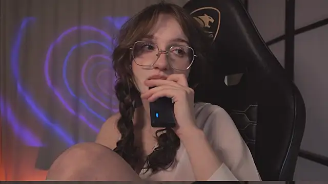 ELLIEJAY online show from February 12, 2025, 11:51 pm