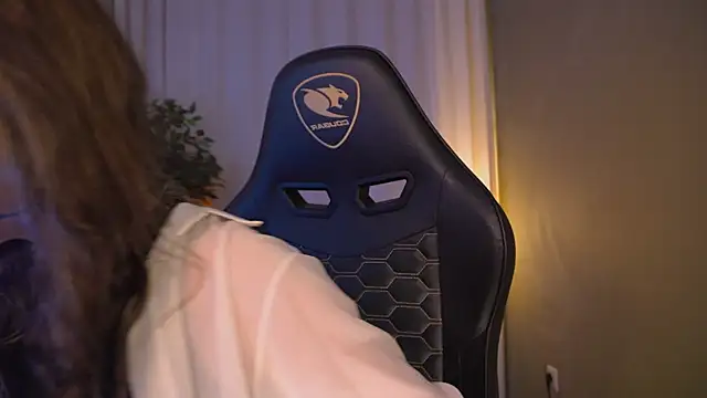 ELLIEJAY online show from March 5, 2025, 8:21 pm