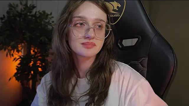 ELLIEJAY online show from March 10, 2025, 3:01 am