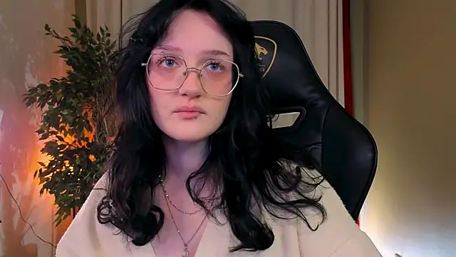 ELLIEJAY online show from September 25, 2025, 8:12 pm