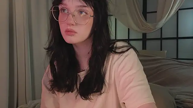 ELLIEJAY online show from September 26, 2025, 8:13 pm