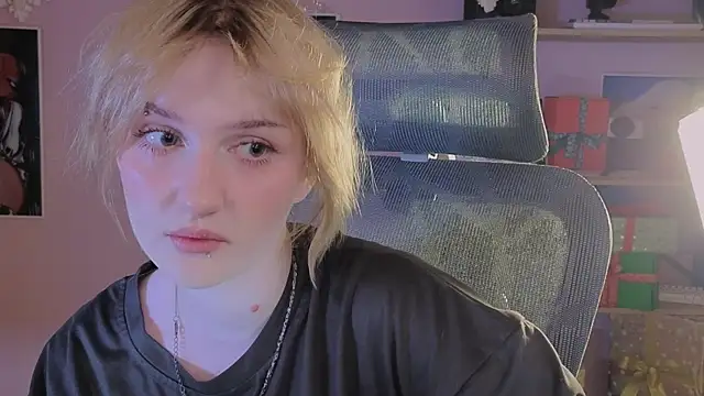 ELLIEJAY online show from January 10, 2026, 5:20 am