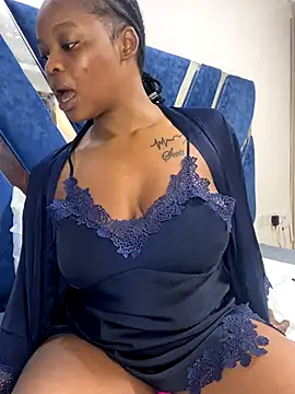 SexxyLunar online show from November 6, 2025, 8:21 pm