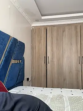 SexxyLunar online show from March 27, 2026, 7:25 am