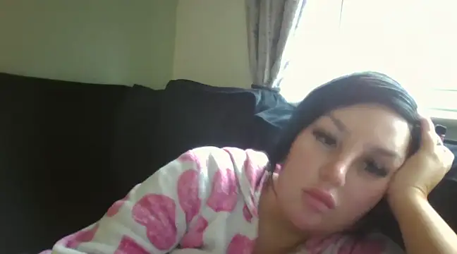 magical mia online show from February 11, 2025, 2:57 pm