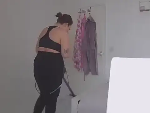 magical mia online show from February 27, 2025, 1:07 pm