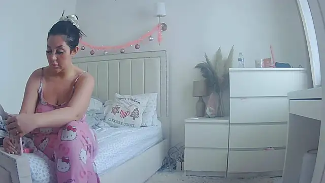 magical mia online show from December 22, 2025, 10:23 am