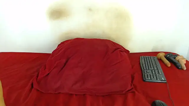 Snapshot of FAT_ASS27 chatting on February 8, 2026, 12:58 am FAT ASS27 online show from February 8, 2026, 12:58 am